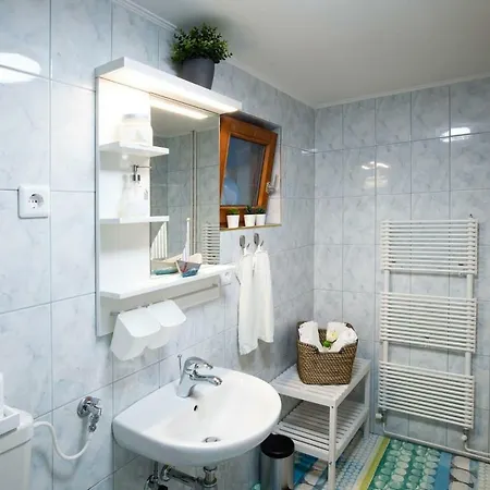 Apartma Liza Apartamento *